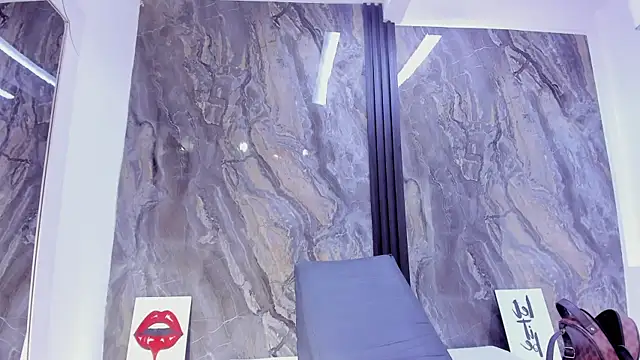 Snapshot of HellenJohansson chatting on October 22, 7:19 pm HellenJohansson online show from October 22, 7:19 pm