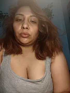 Snapshot of linalooove chatting on October 14, 8:00 pm linalooove online show from October 14, 8:00 pm