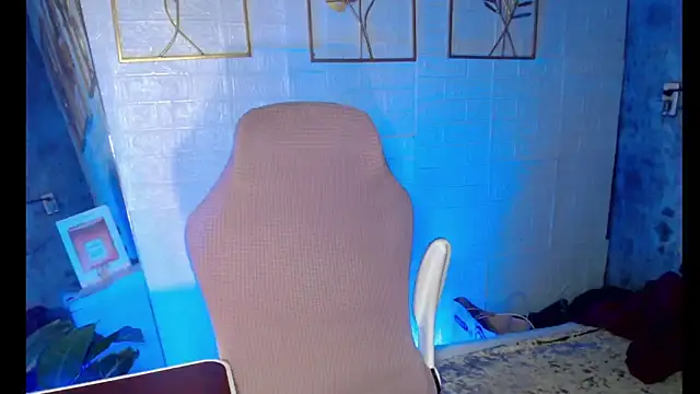 Snapshot of Hardcore_Tgirl chatting on September 28, 11:54 pm Hardcore Tgirl online show from September 28, 11:54 pm