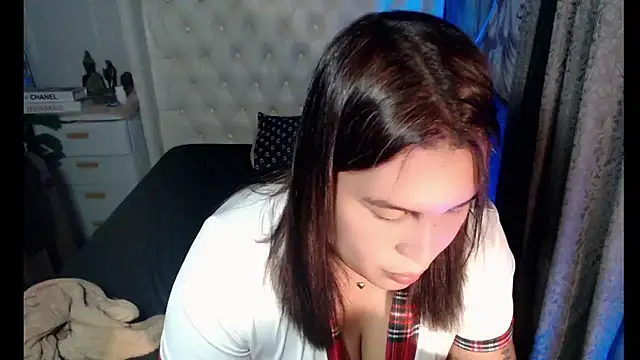 Hardcore Tgirl online show from January 7, 1:31 am