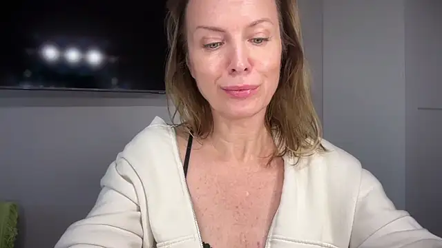 Snapshot of RachellAmazing chatting on October 1, 3:28 pm RachellAmazing online show from October 1, 3:28 pm