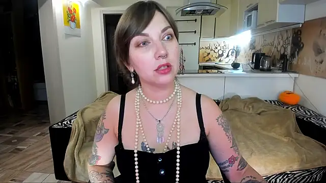 Snapshot of StacyTigerr chatting on October 30, 5:36 pm StacyTigerr online show from October 30, 5:36 pm