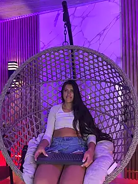 brenda moris01 online show from March 13, 4:03 am