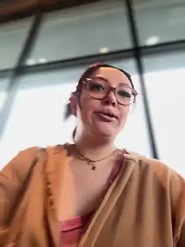 Pumpkin bunny online show from April 18, 9:37 pm