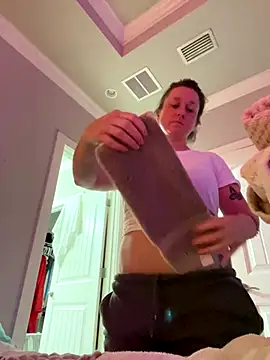 Snapshot of Vivian_MayXxX chatting on October 12, 12:35 am Vivian MayXxX online show from October 12, 12:35 am