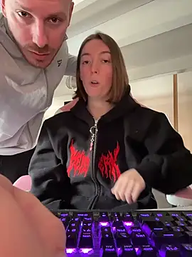 Daisy Michto Officiel online show from April 12, 3:59 pm