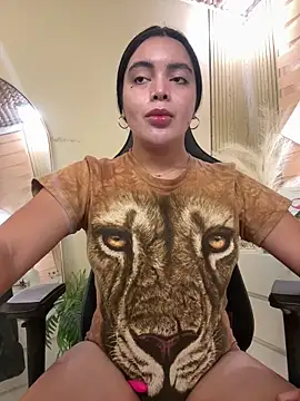 TS-SimplyTheBest online show from October 18, 10:29 am