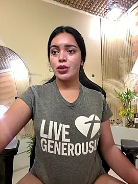 TS-SimplyTheBest online show from January 11, 10:42 am