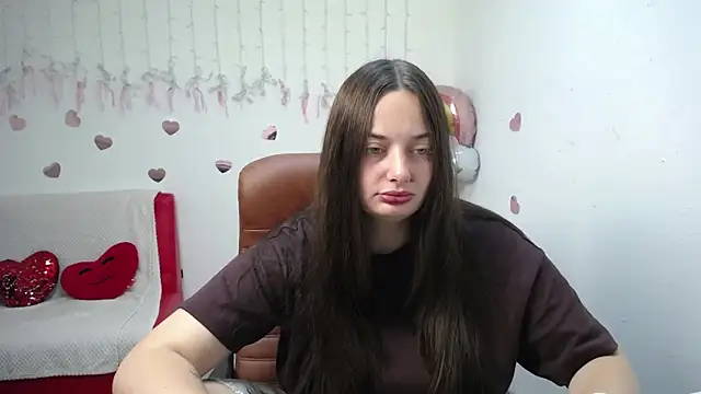 Snapshot of MilanaPrice chatting on September 18, 6:12 am MilanaPrice online show from September 18, 6:12 am