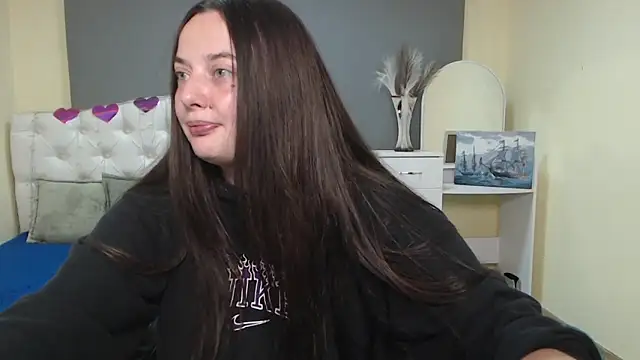 Snapshot of MilanaPrice chatting on September 29, 5:29 pm MilanaPrice online show from September 29, 5:29 pm