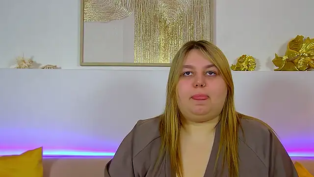 LillianKim online show from February 2, 6:18 pm