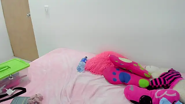 sweetnia online show from February 27, 11:37 pm