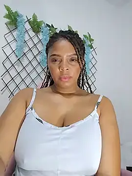 collegechica online show from February 14, 4:58 am