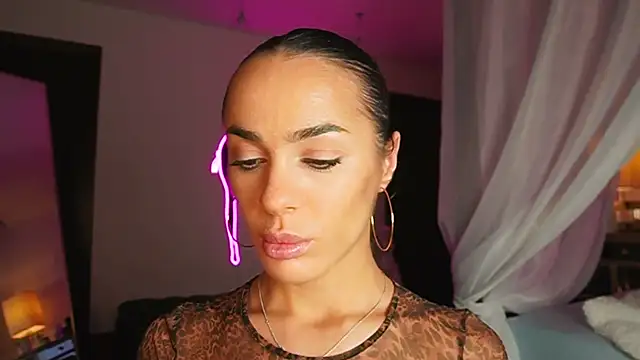 Snapshot of Katyerave chatting on October 29, 8:55 pm Katyerave online show from October 29, 8:55 pm