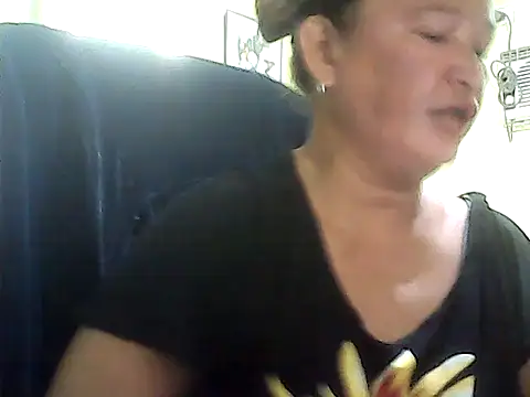 Snapshot of hott_scarlett chatting on October 7, 12:59 am hott scarlett online show from October 7, 12:59 am