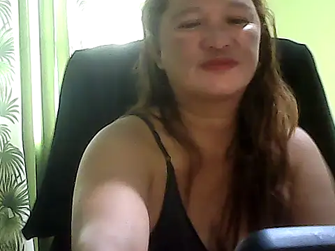 Snapshot of hott_scarlett chatting on September 21, 12:31 am hott scarlett online show from September 21, 12:31 am