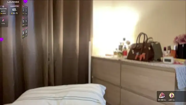 Snapshot of Anna_Leah chatting on October 17, 2:31 pm Anna Leah online show from October 17, 2:31 pm