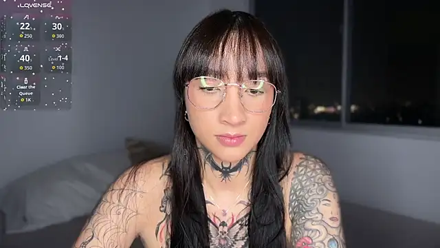 xisisxx online show from March 27, 11:38 pm