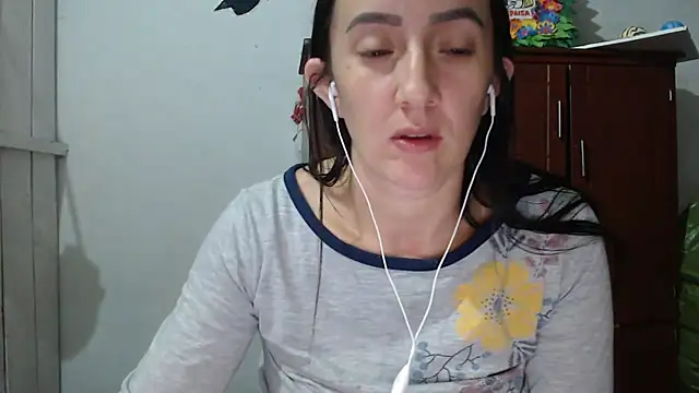 Snapshot of DeepAnal07 chatting on September 19, 4:11 am DeepAnal07 online show from September 19, 4:11 am