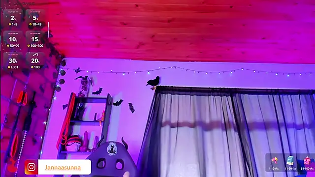 EmmaRusso online show from September 28, 9:20 pm