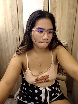 Kissy07 online show from November 17, 2:34 am