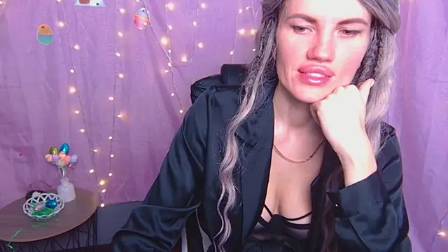 MilaLoona online show from April 11, 6:41 am