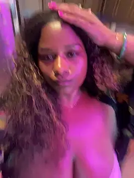 BigFineSelena online show from July 23, 8:17 pm
