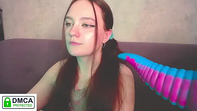 Alyssa   Scarlet online show from December 17, 9:35 am