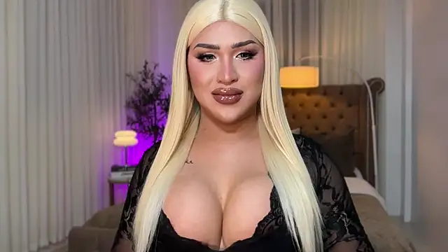 Your Majesty Tyra online show from October 3, 5:12 am