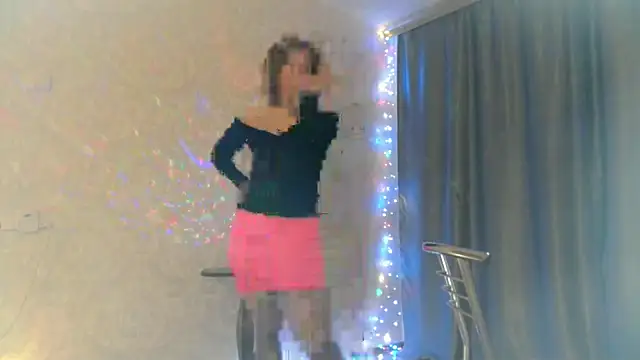 Snapshot of elenaza chatting on September 30, 7:52 pm elenaza online show from September 30, 7:52 pm