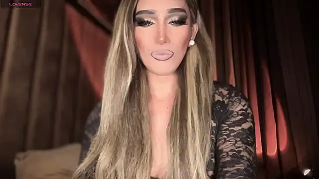 Snapshot of Lo_la_69 chatting on October 8, 12:26 am Lo la 69 online show from October 8, 12:26 am