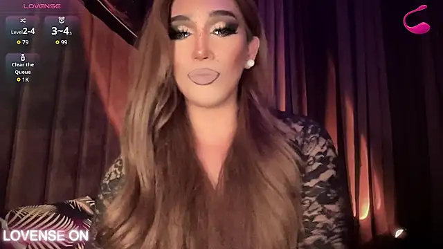 Snapshot of Lo_la_69 chatting on October 19, 4:25 am Lo la 69 online show from October 19, 4:25 am