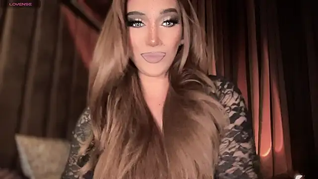 Snapshot of Lo_la_69 chatting on October 14, 4:48 am Lo la 69 online show from October 14, 4:48 am