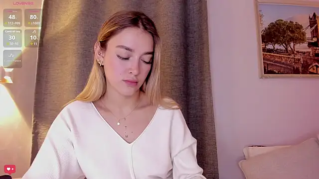 Snapshot of Assh_lee_ chatting on October 24, 1:18 pm Assh lee  online show from October 24, 1:18 pm