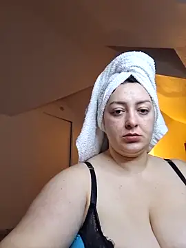 mihaelaa online show from November 28, 6:33 pm