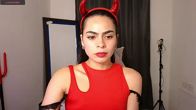 sexyladyy  online show from October 31, 11:42 pm