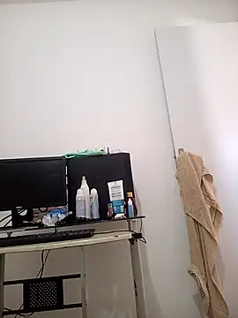 CASADASIGILO2 online show from April 8, 4:42 pm