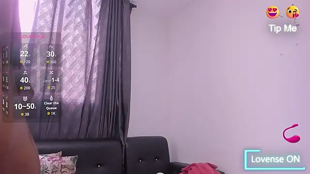 CuteEbony1 online show from September 8, 4:39 pm