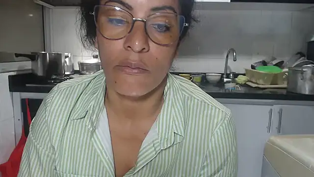 kateleyagrey online show from October 8, 11:58 am