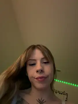 BiancaValentina online show from July 14, 6:51 am