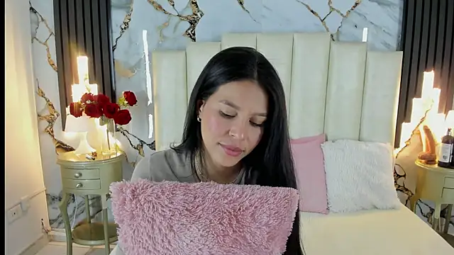 lulumars online show from October 15, 5:21 am