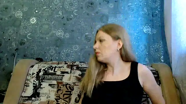 BlondeFox online show from April 26, 2:20 am