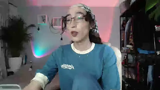 NicoleCortez online show from September 21, 12:20 am