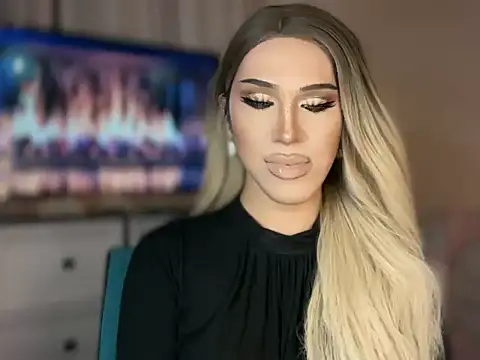 Ts glamxxxx online show from April 16, 9:42 am