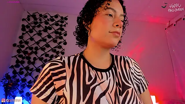 Snapshot of cailynhot chatting on October 7, 10:58 pm cailynhot online show from October 7, 10:58 pm