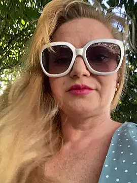 Lady  Maria online show from September 20, 11:30 am