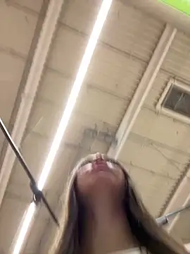 barbiehumpxxx online show from March 3, 10:16 pm