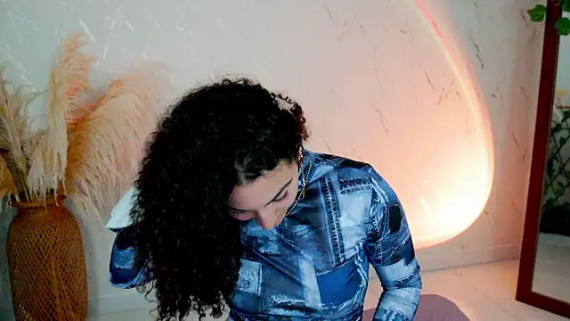 merida bell18 online show from February 15, 12:02 am