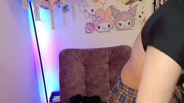 Loving Ema 1 online show from February 24, 8:40 pm