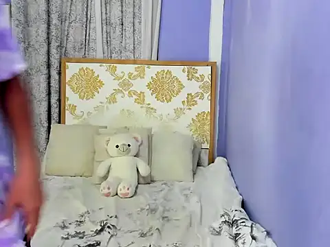 Snapshot of lady_kim_boner chatting on October 12, 5:54 am lady kim boner online show from October 12, 5:54 am